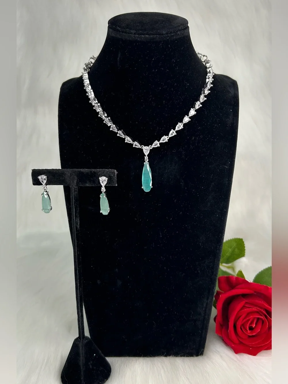 Mint Silver Ad Necklace and Earrings Set
